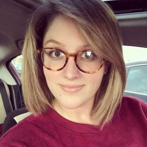 Meet your Posher, Nicole